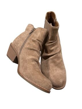 Sofft Eurosoft Adeah ankle boots booties ruched cashmere beige 8.5M NEW